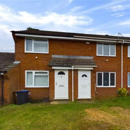 Buy this 1 bed townhouse on Faringdon Court in Northampton, NN3 5JD