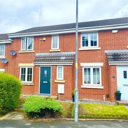 Buy this 4 bed townhouse on Windermere Road in Dukinfield, SK16 4SJ