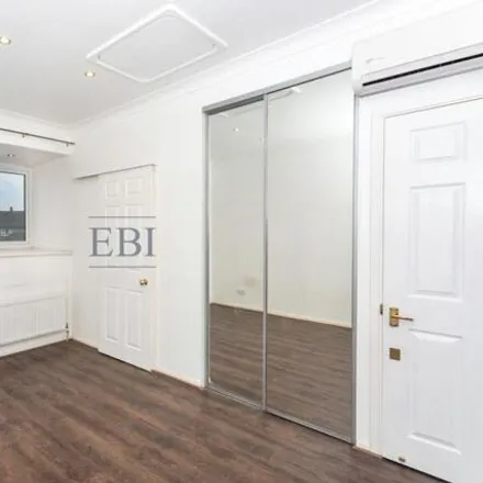 Image 4 - 72 Barnfield Place, Millwall, London, E14 9YB, United Kingdom - Townhouse for rent