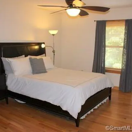 Rent this 2 bed apartment on Ricciuti in Wooster Street, Barnesville