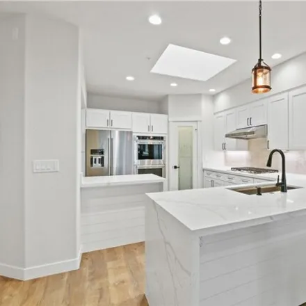 Image 5 - 2600 Newport Boulevard, Newport Heights, Newport Beach, CA 92663, USA - Condo for sale