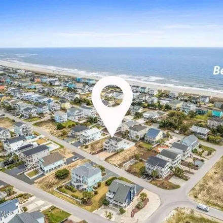 Image 4 - 112 Carolina Avenue, Holden Beach, Brunswick County, NC 28462, USA - House for sale