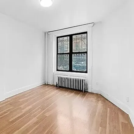 Image 2 - 220 West 122nd Street, New York, NY 10027, USA - Apartment for rent
