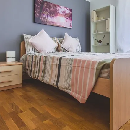 Rent this 5 bed room on Via Vittorio Gassman in 20128 Milan MI, Italy