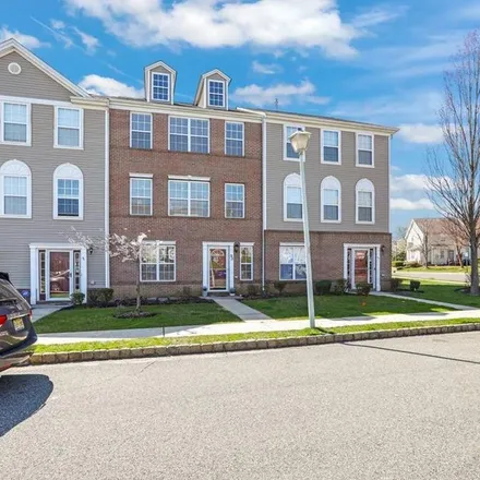 Rent this 3 bed apartment on 93 Woodlake Drive in Sayreville, NJ 08859