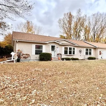 Buy this 5 bed house on 405 Northwood Drive in Redwood Falls, MN 56283