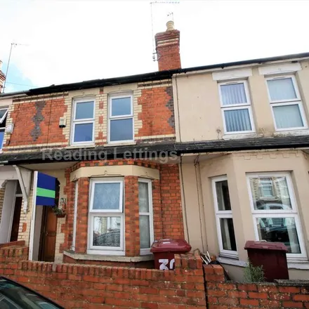 Rent this 7 bed townhouse on 31 Grange Avenue in Reading, RG6 1DJ