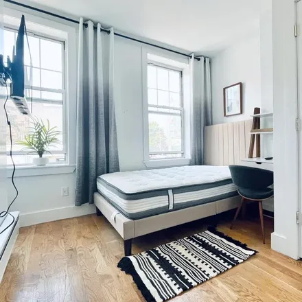 Rent this 4 bed room on 1078 Dekalb Ave in Brooklyn, NY 11221