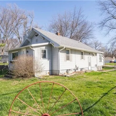 Image 1 - 6621 Southwest 11th Street, Des Moines, IA 50315, USA - House for sale