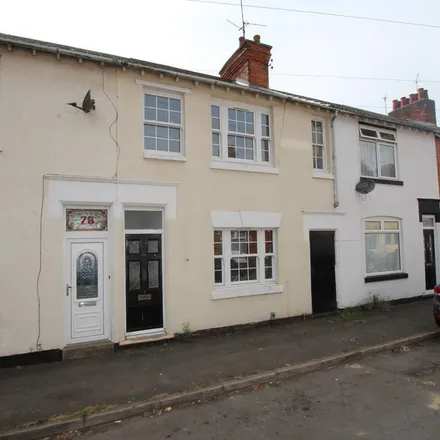 Rent this 3 bed townhouse on Windmill Club in 12 Edmund Street, Kettering