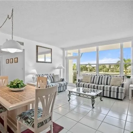 Image 5 - Sunset House South, Seaview Court, Marco Island, FL 33937, USA - Condo for sale