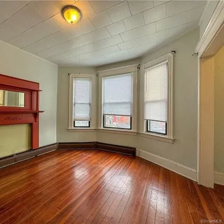 Image 3 - 363 Franklin Avenue, Hartford, CT 06114, USA - Apartment for rent