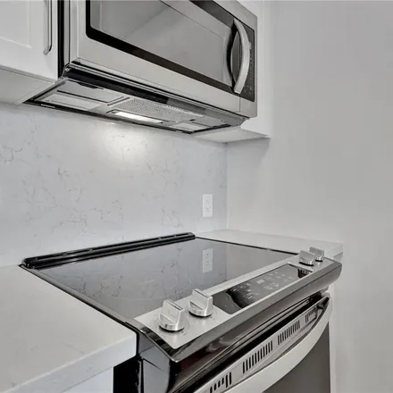 Rent this 1 bed apartment on Mallard Trail in Hamilton, ON L8B 0T7