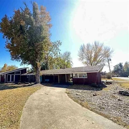 Buy this 3 bed house on 600 South Independence Avenue in Cushing, OK 74023