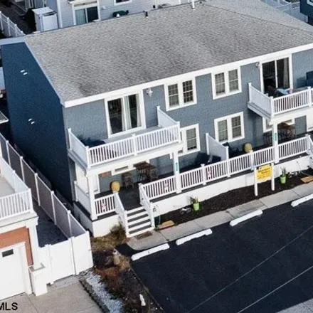 Buy this 8 bed house on 210A-B 11th Street North in Brigantine, NJ 08203