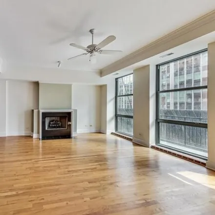 Image 5 - Randolph Place Lofts, 165 North Canal Street, Chicago, IL 60606, USA - Condo for sale