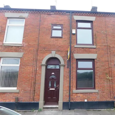 Rent this 2 bed townhouse on Melrose Street in Royton, OL1 4DG