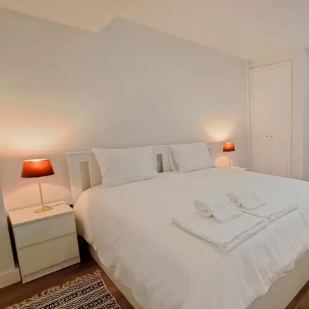 Rent this 1 bed apartment on Rua de São João da Mata 122 in 1200-702 Lisbon, Portugal