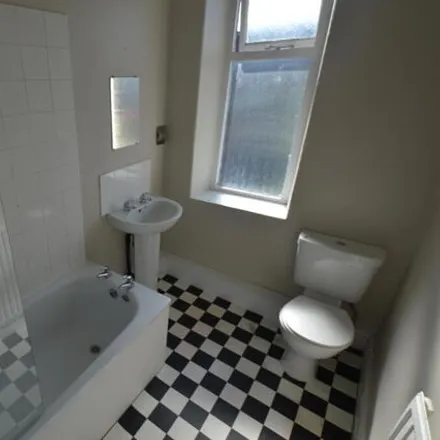 Image 7 - 915 Ecclesall Road, Sheffield, S11 8TB, United Kingdom - House for rent