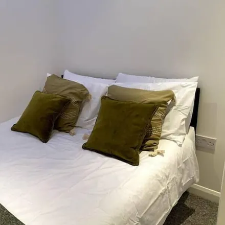 Rent this 1 bed apartment on London in NW2 2NG, United Kingdom