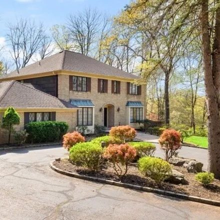 Buy this 5 bed house on 22 Canterbury Lane in Watchung, Somerset County