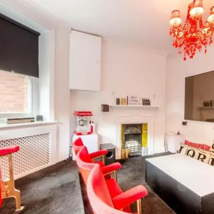 Image 3 - Leinster Mansions, Finchley Road, London, NW3 6DJ, United Kingdom - Apartment for sale