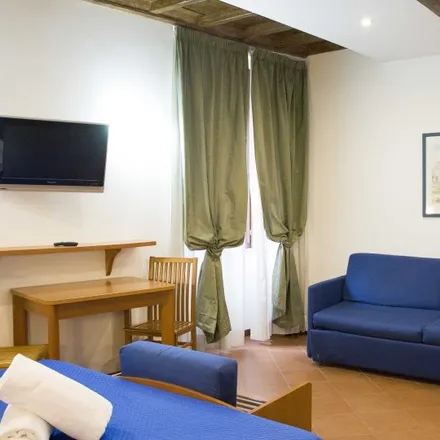 Image 4 - Pisciapiano Gioia Mia, Via degli Avignonesi, 00187 Rome RM, Italy - Apartment for rent