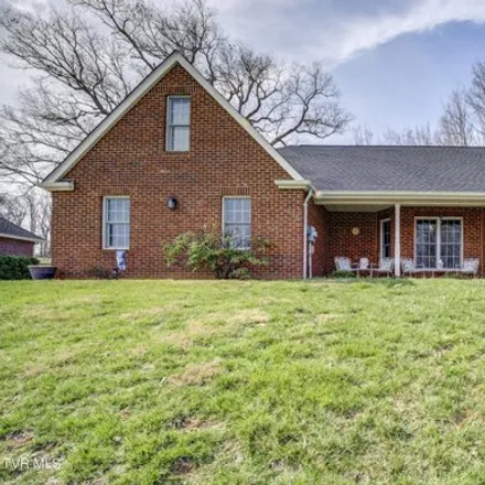 Buy this 4 bed house on 682 Glen Oaks Drive in Johnson City, TN 37615