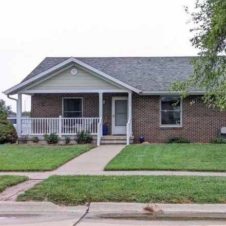 Buy this 4 bed house on 1703 East 15th Street in York, NE 68467