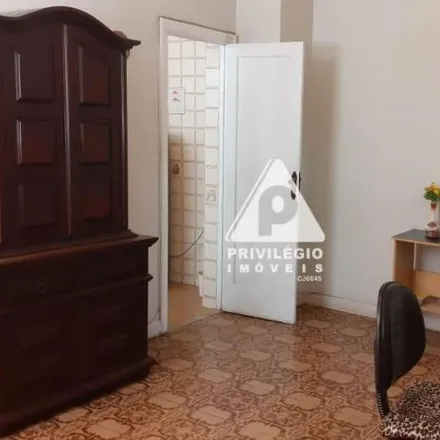 Buy this 3 bed apartment on Caloi in Rua Marquês de Abrantes, Flamengo