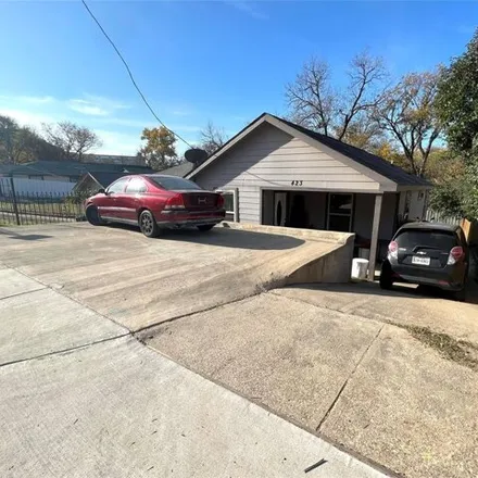 Buy this 3 bed house on 410 Bonnie View Road in Dallas, TX 75216