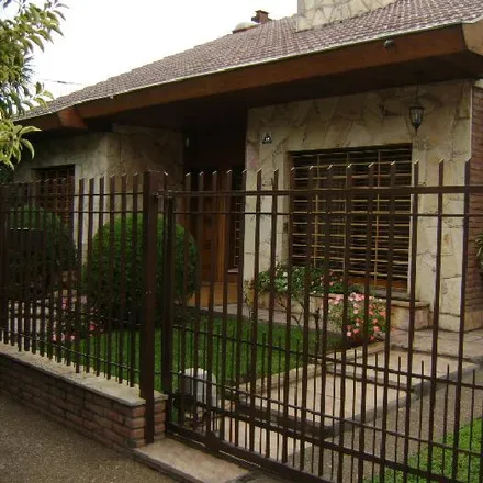 Buy this 4 bed house on Pringles in Partido de San Miguel, San Miguel