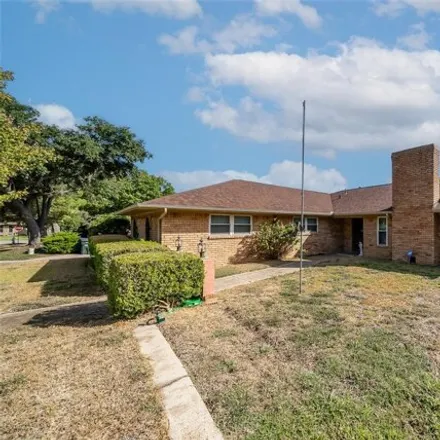 Rent this 4 bed house on 1524 Clear Point Drive in Garland, TX 75041