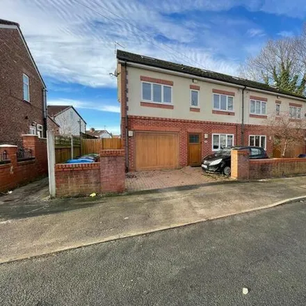 Buy this 4 bed duplex on Lindsay Road in Manchester, M19 2JG