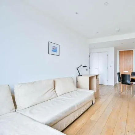 Buy this 1 bed apartment on Strata SE1 in 8 Walworth Road, London