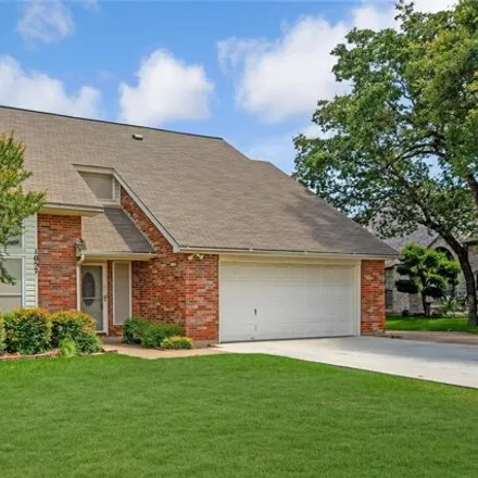 Image 2 - 1040 Acorn Lane, Burleson, TX 76028, USA - House for rent