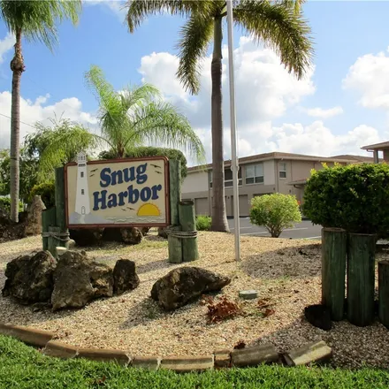 Buy this 2 bed condo on 4405 Country Club Boulevard in Cape Coral, FL 33904