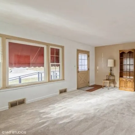 Image 7 - Henry Puffer School, Belmont Road, Downers Grove, IL 60515, USA - House for sale