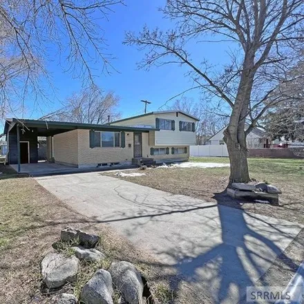 Buy this 4 bed house on 1114 South Shilling Avenue in Blackfoot, ID 83221