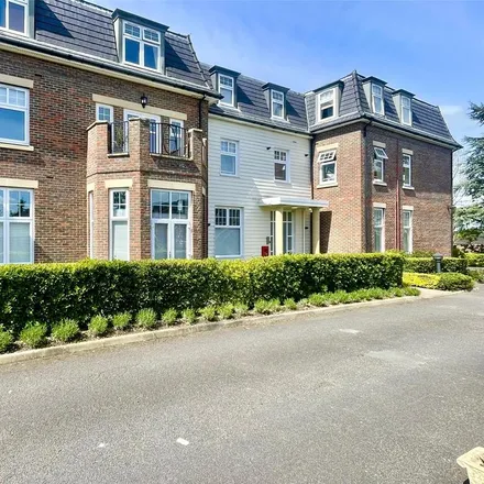 Rent this 2 bed apartment on Camelot House in 53 Beech Hill, London