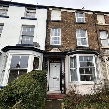 Rent this 3 bed townhouse on Falsgrave Road in Scarborough, YO12 5EY