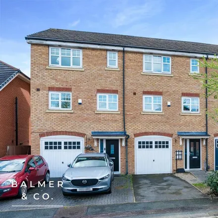 Rent this 4 bed townhouse on 50 Priestfields in Leigh, WN7 2RG