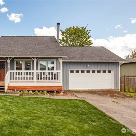 Buy this 3 bed house on 12011 Southeast 252nd Place in Kent, WA 98030