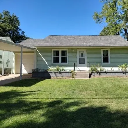 Buy this 3 bed house on 503 Hancock Street in Warrensburg, MO 64093