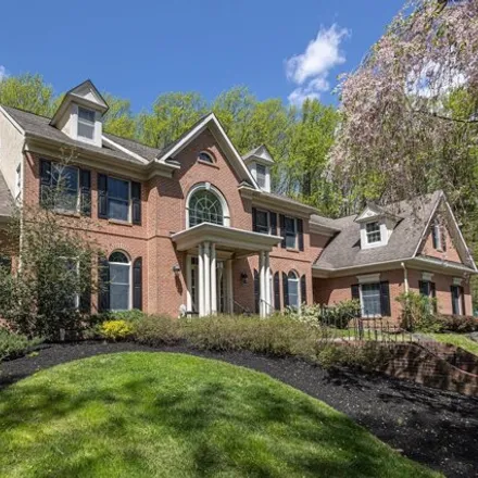 Image 2 - 17 Bellinghamshire Place, New Hope, PA 18938, USA - House for sale