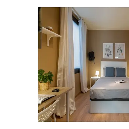 Rent this 5 bed room on Carrer de Bergara in 9, 08001 Barcelona