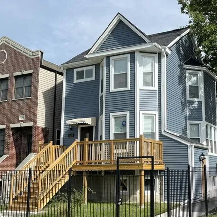 Buy this 3 bed house on 8251 South East End Avenue in Chicago, IL 60617