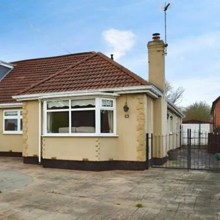 Buy this 2 bed duplex on Woodland Drive in Anlaby, HU10 7HQ