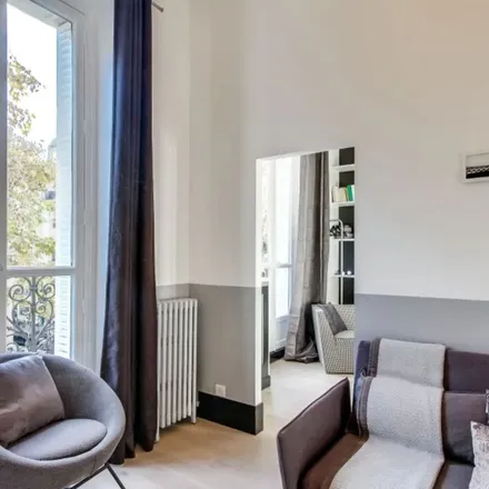 Image 6 - 138 Boulevard Saint-Germain, 75006 Paris, France - Apartment for rent