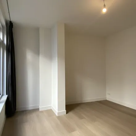 Rent this 4 bed apartment on Drieharingstraat 5C in 3511 BH Utrecht, Netherlands